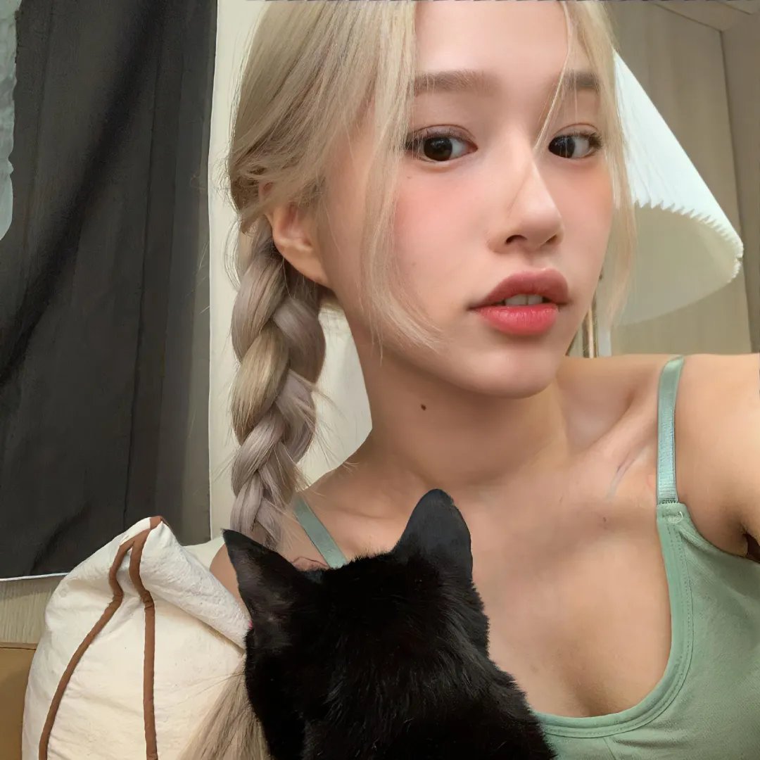 隔壁的吸血鬼美眉